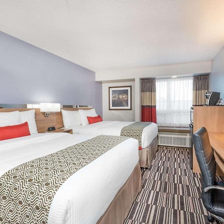 Microtel Inn & Suites By Wyndham Sudbury Buitenkant foto