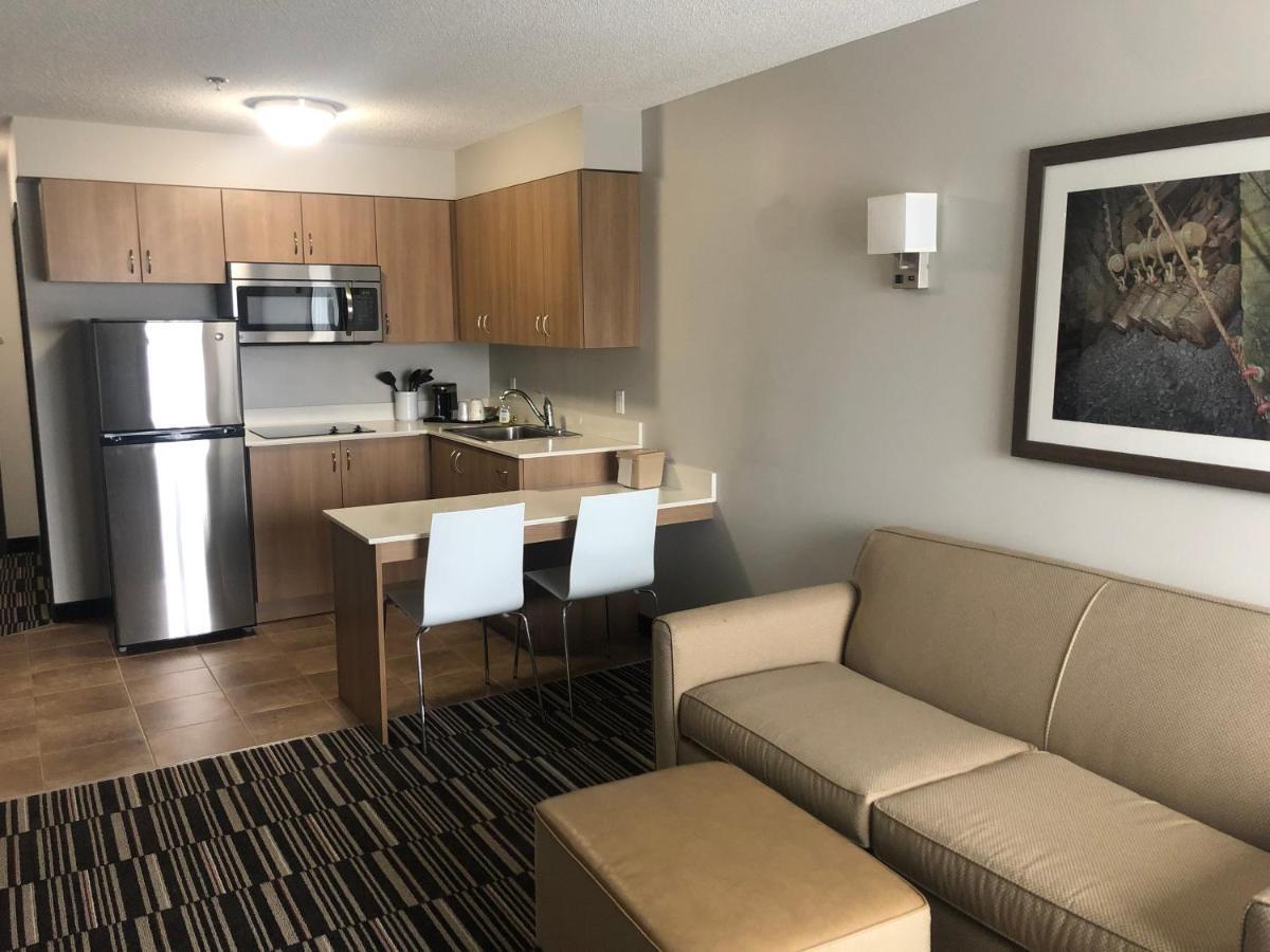 Microtel Inn & Suites By Wyndham Sudbury Buitenkant foto