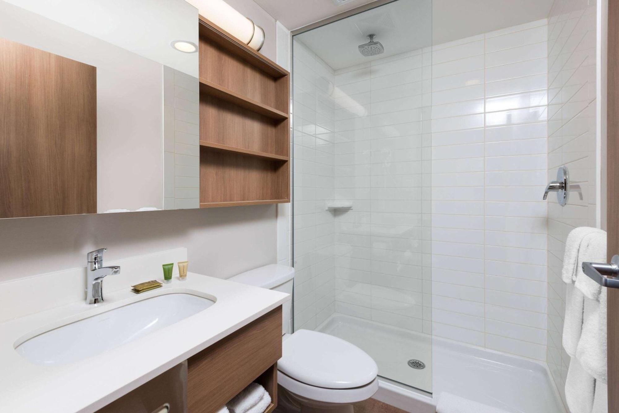 Microtel Inn & Suites By Wyndham Sudbury Buitenkant foto